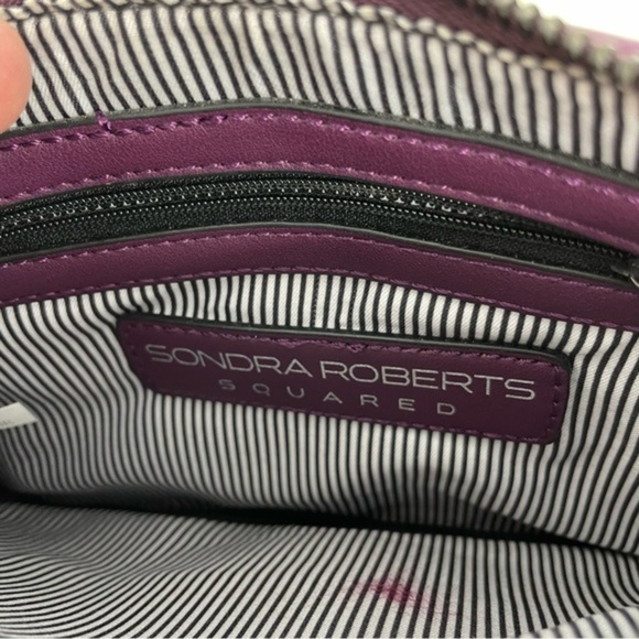 Sondra roberts squared Purple crossbody bag - Picture 8 of 8